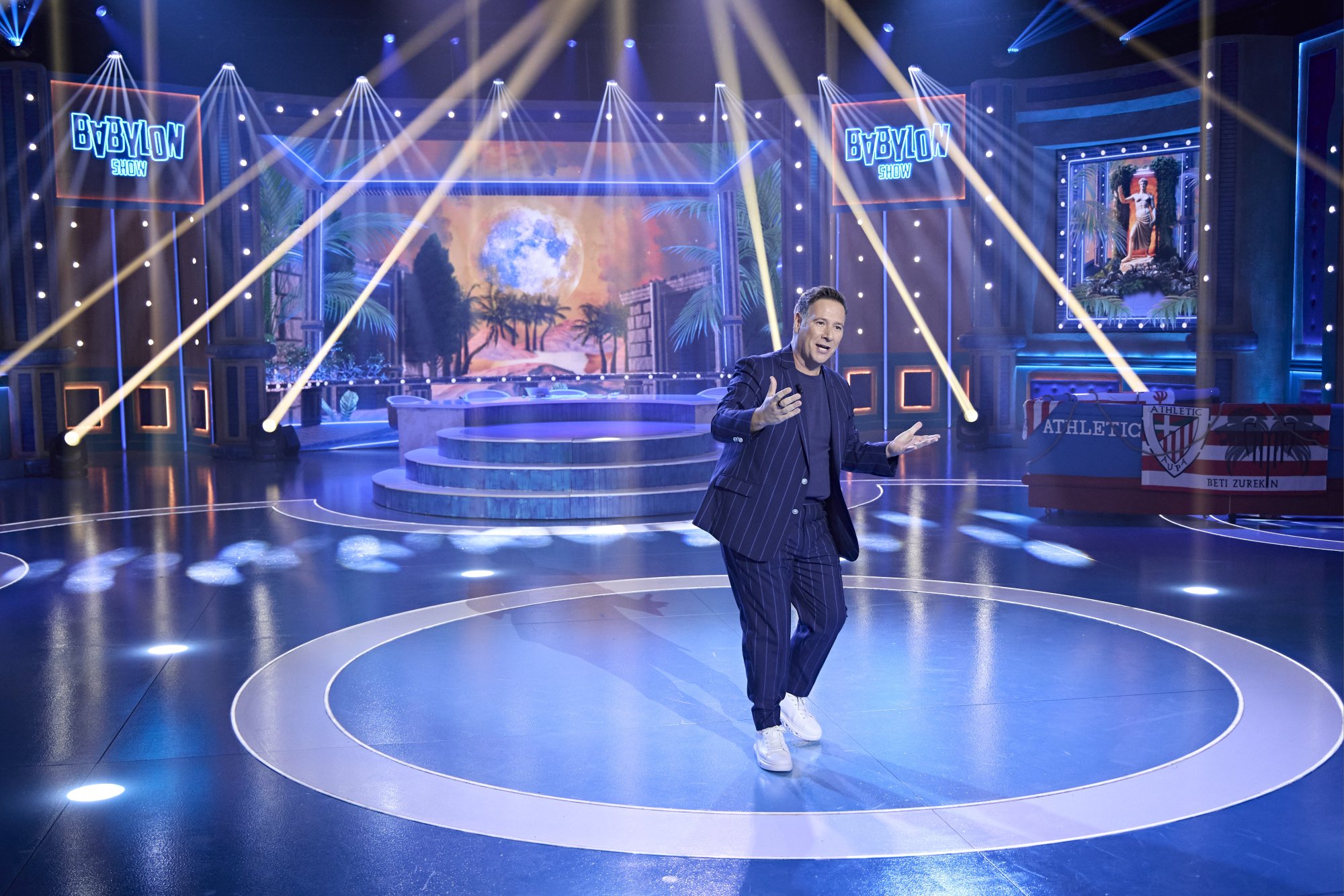 Marta Torné prende fuego a las redes con su explosiva imitación de Céline Dion en 'Babylon Show