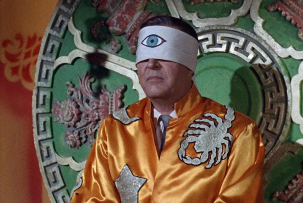 El hombre con rayos X en los ojos