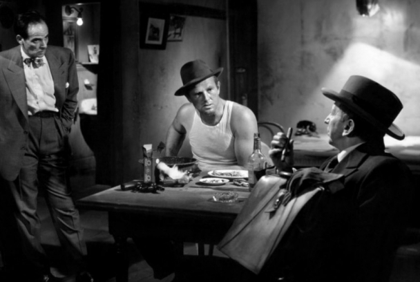 Una noche de película: policías, ladrones y novelistas criminales