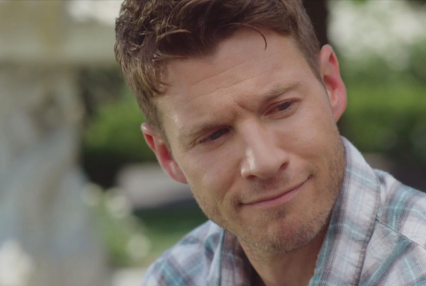 Intrusos en Lake Pines