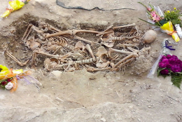 Ossos que xerren. La fossa dels 3 mariandos