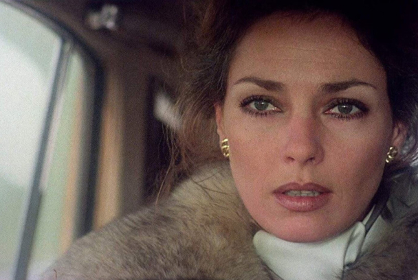 Siete notas en negro