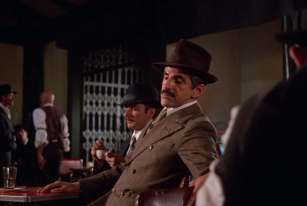 Cóndores no entierran todos los días