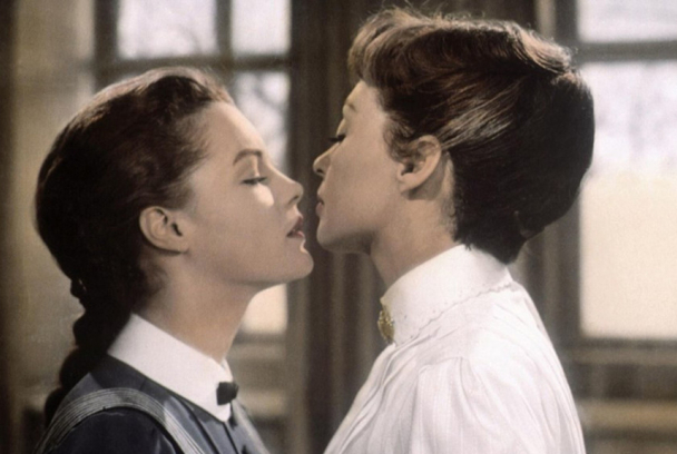 Corrupción en el internado