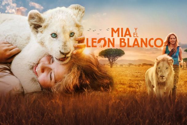 Mia y el león blanco