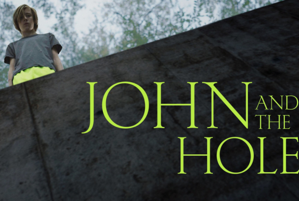 John y el hoyo