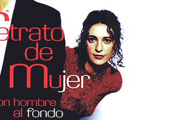 Retrato de mujer con hombre al fondo