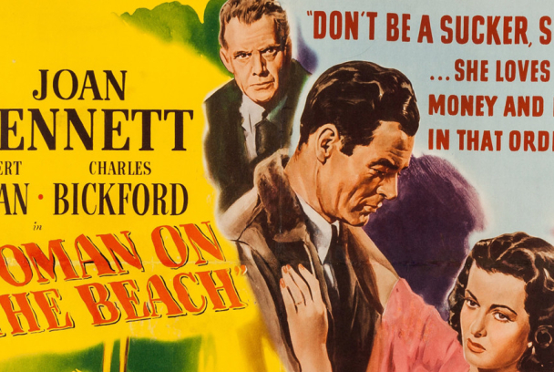 Una mujer en la playa