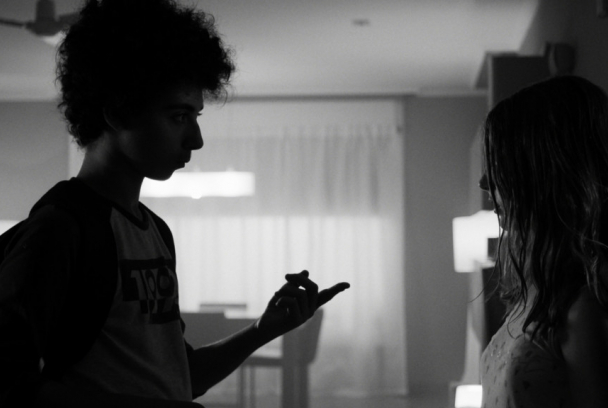 ¿Quieres que hoy te bese?