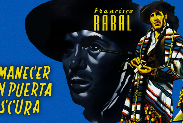 Amanecer en puerta oscura