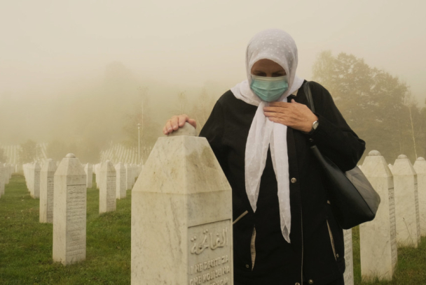 Crims de guerra: Justícia per a l'antiga Iugoslàvia