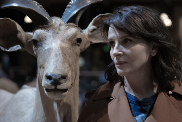 La fábrica de pandemias con Juliette Binoche
