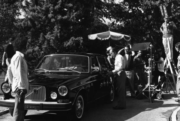 Manchas de sangre en un coche nuevo