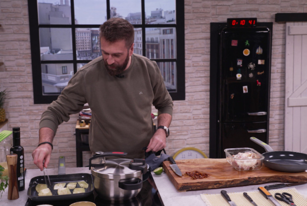 Julius invita en 22 minutos