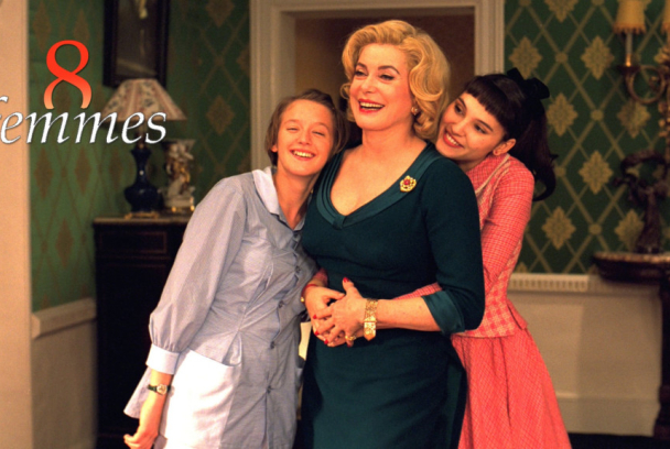 8 mujeres