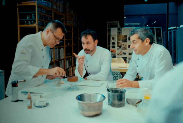 Sense ficció: Plat en blanc