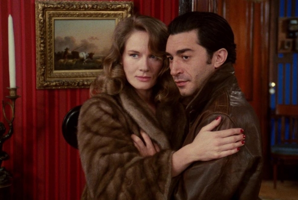 Une chambre en ville