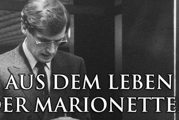 De la vida de las marionetas