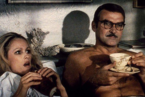 Cincuenta millones y una mujer