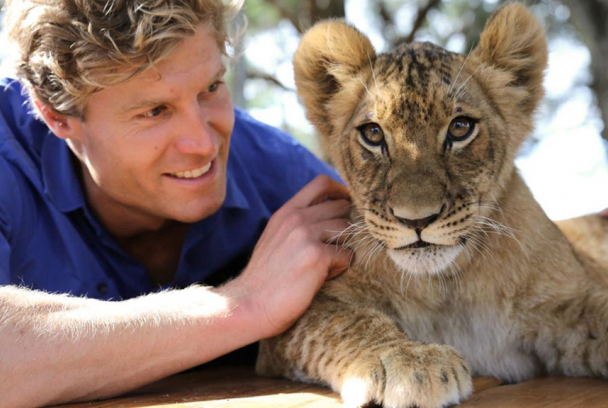 Chris Brown al rescate