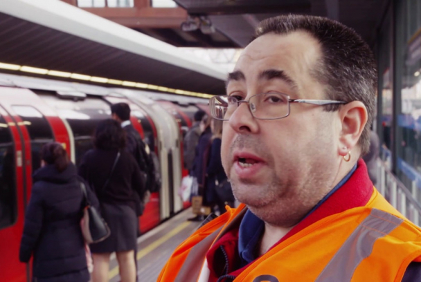 Dentro del metro: viajar bajo tierra