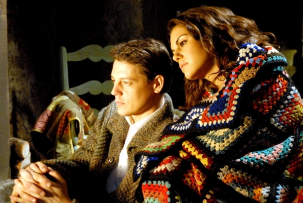 Stella, la mujer de la próxima puerta