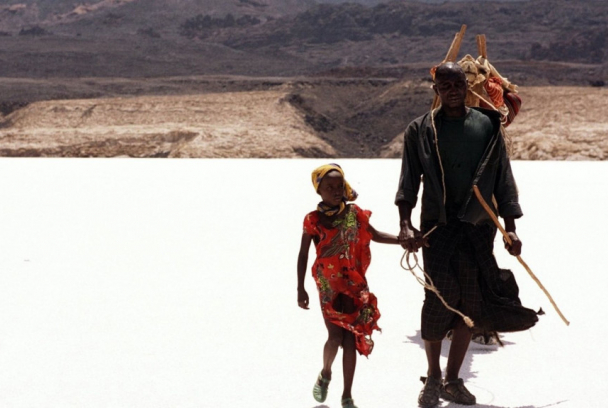 Si le vent soulève les sables