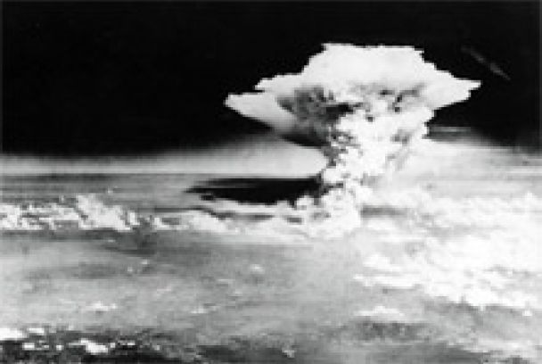 Documenta2: La historia no contada de los Estados Unidos