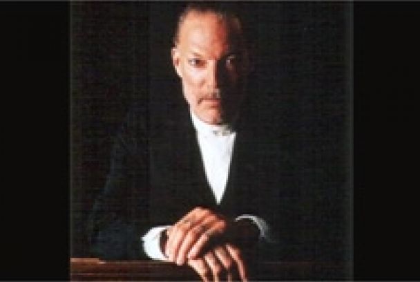 Detrás de la máscara