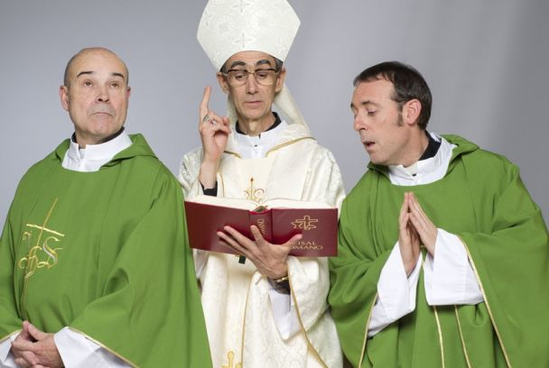 Aquí Paz y después Gloria